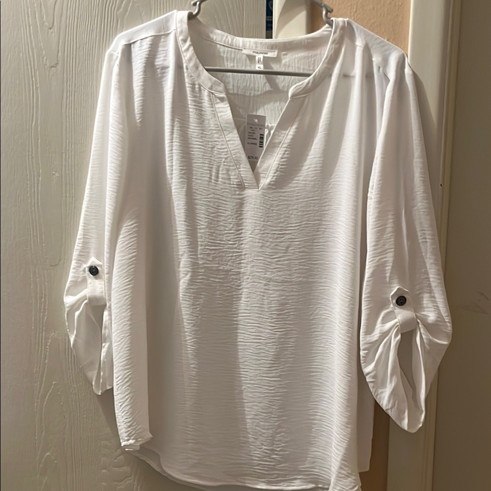 Maurices Cream Blouse with 3/4 Cuffed Sleeves and Mandarin Collar 💯Polyester🆕